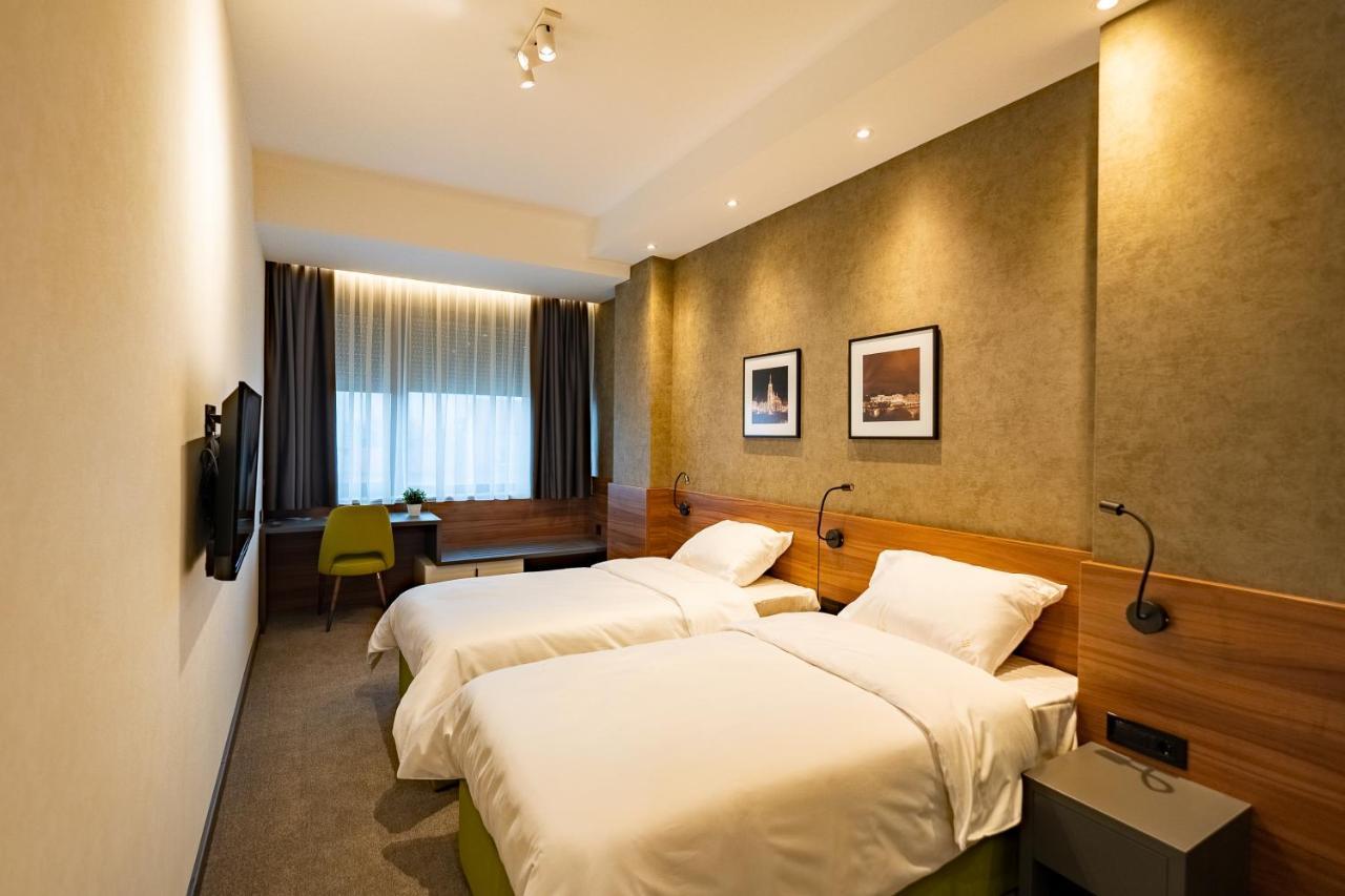 Hotel Element ノヴィ・サド エクステリア 写真