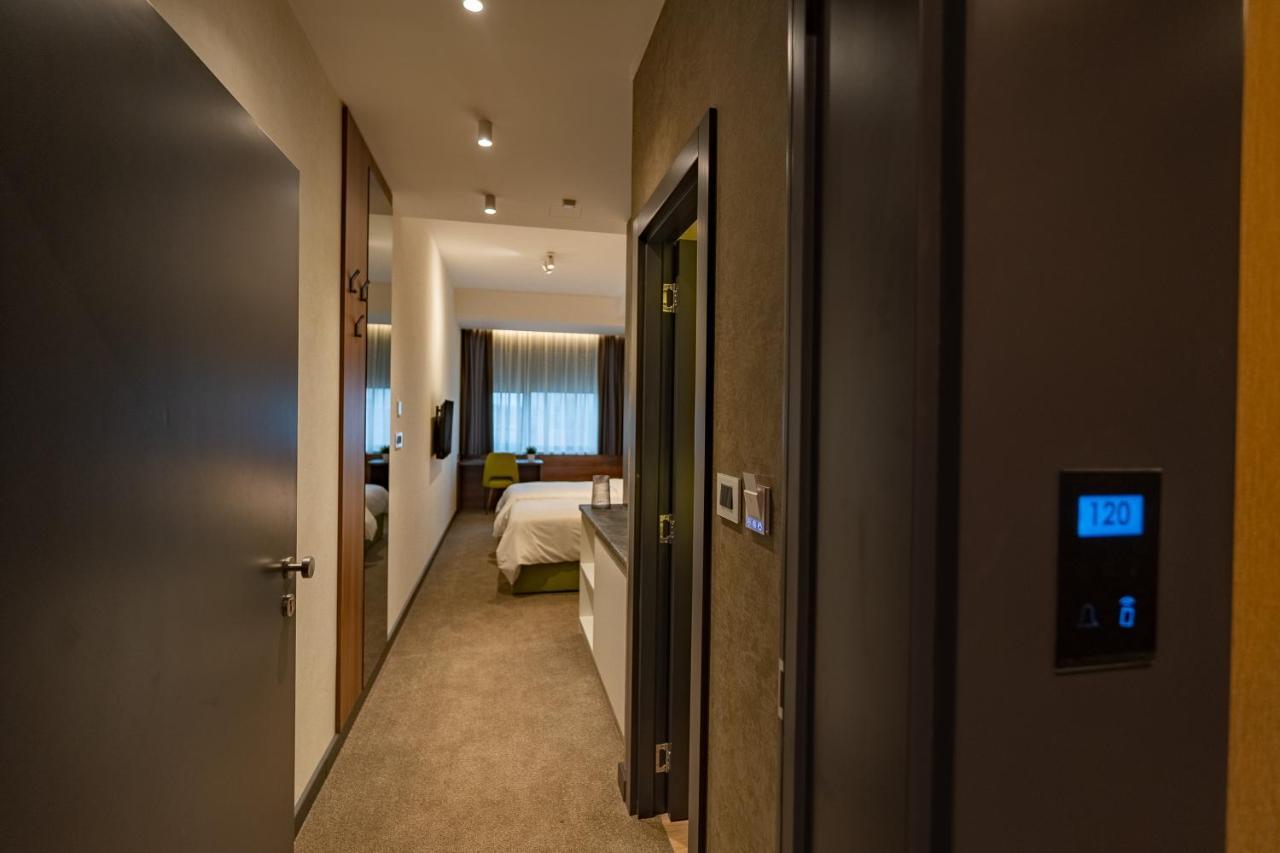 Hotel Element ノヴィ・サド エクステリア 写真